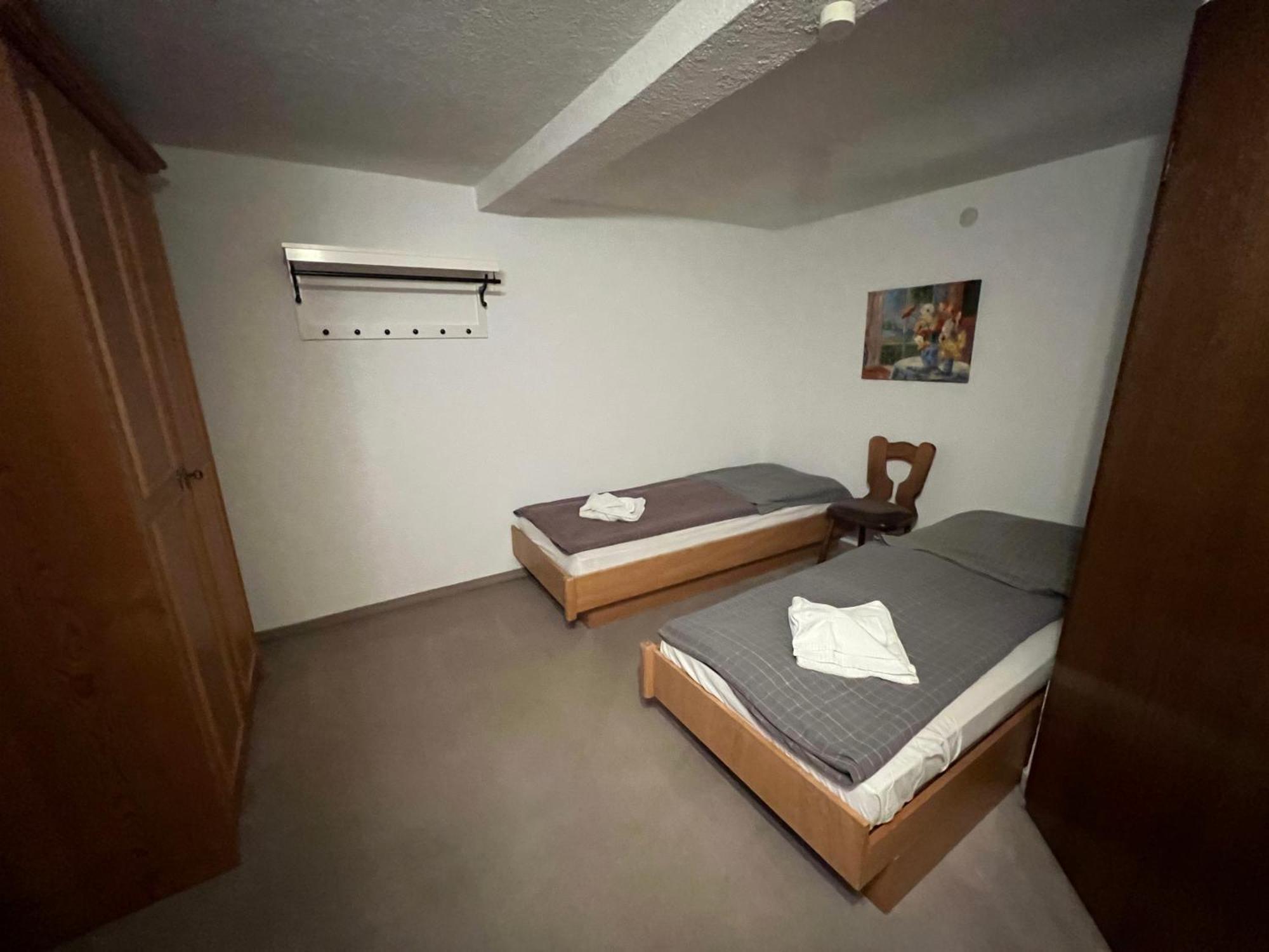 Hotel Erfurter Kreuz Kirchheim  Zewnętrze zdjęcie